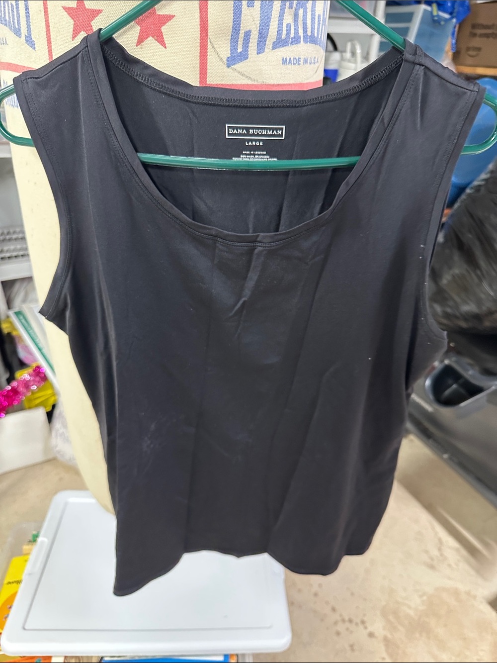 Dana Buchman Black Sleeveless Scoop Neck Tank